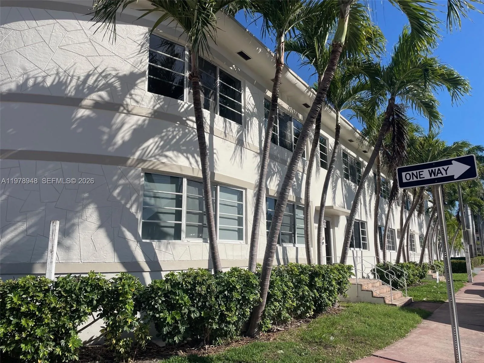8345 Byron Ave # 1, Miami Beach FL 33141
