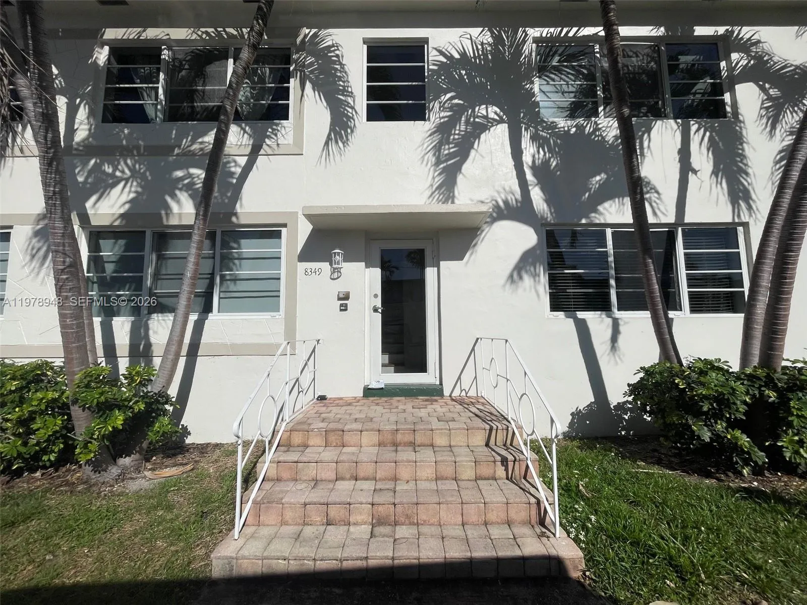 8345 Byron Ave # 1, Miami Beach FL 33141