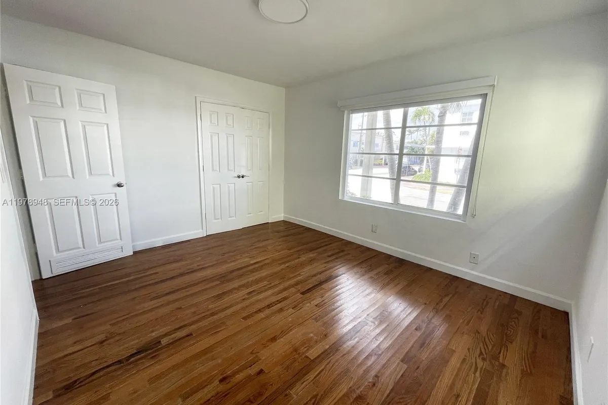 8345 Byron Ave # 1, Miami Beach FL 33141