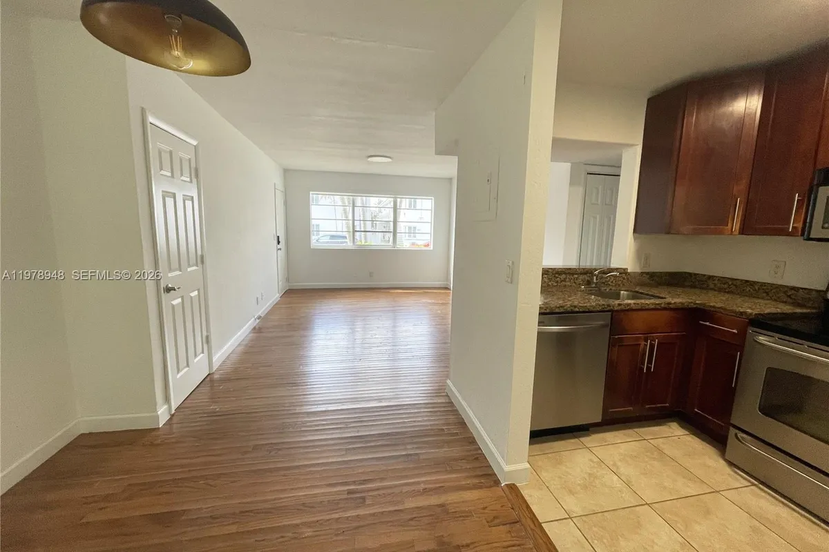 8345 Byron Ave # 1, Miami Beach FL 33141