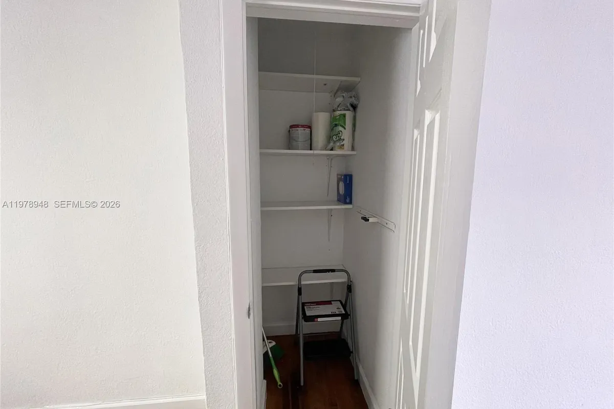 8345 Byron Ave # 1, Miami Beach FL 33141