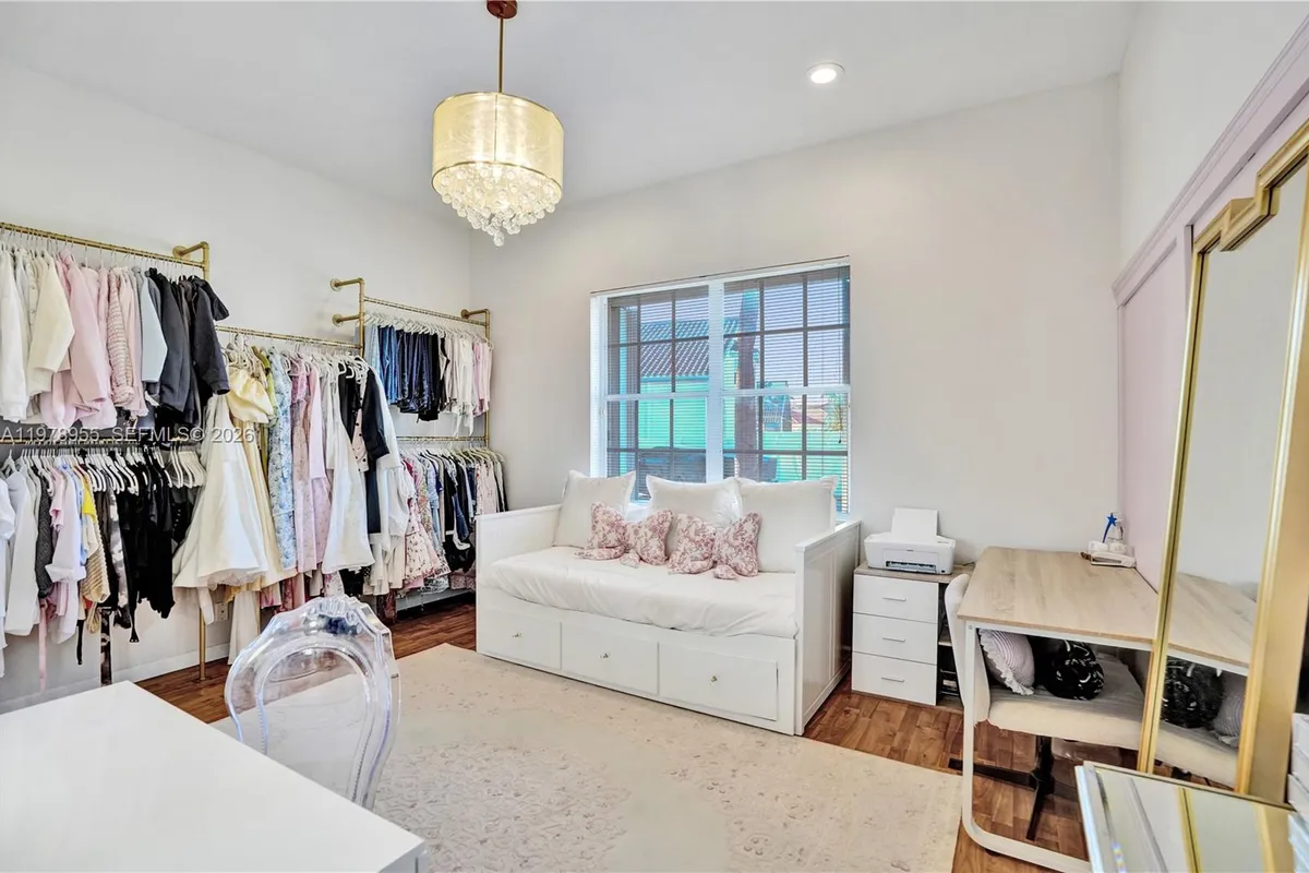 6928 NW 33rd St, Margate FL 33063