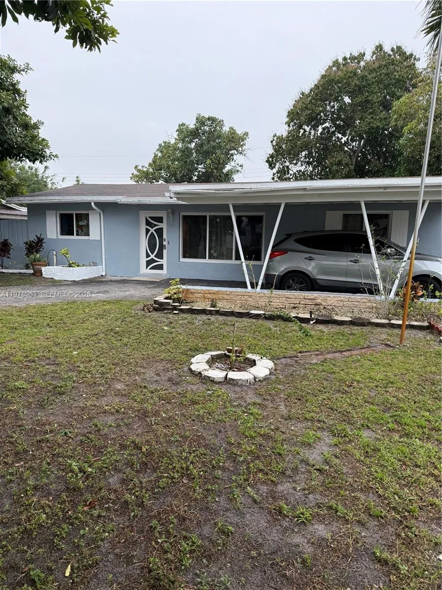710 N 66th Ter, Hollywood FL 33024