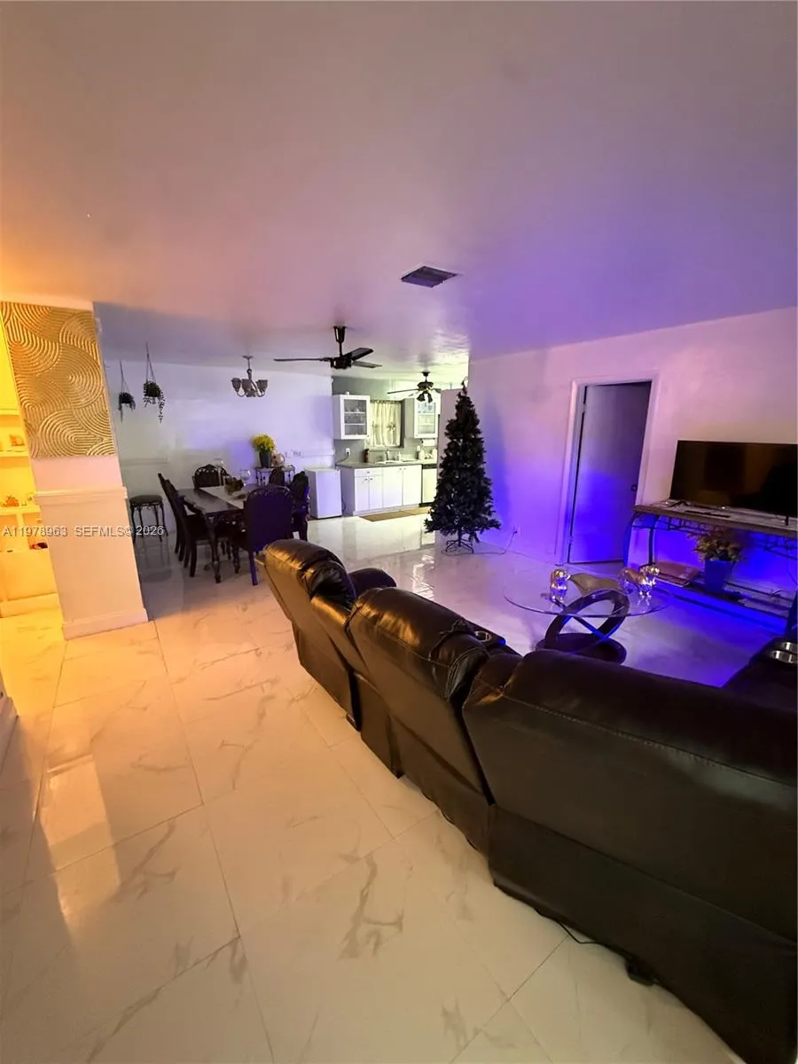 710 N 66th Ter, Hollywood FL 33024