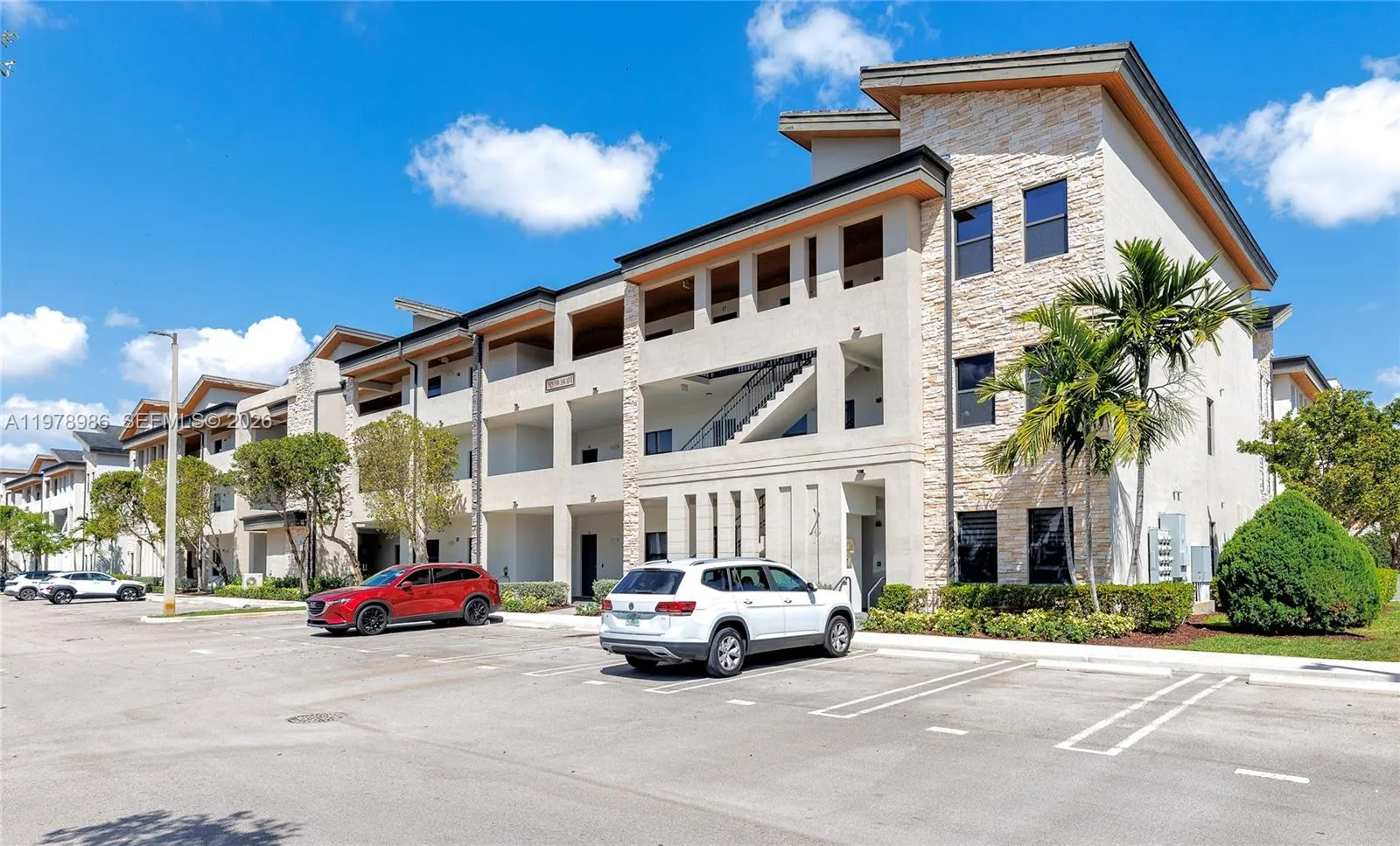 7925 NW 104th Ave # 28, Doral FL 33178