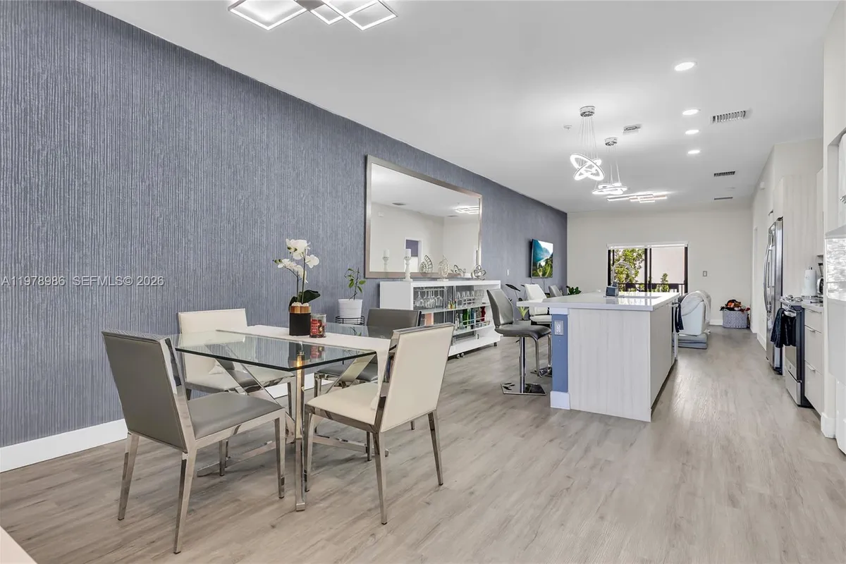 7925 NW 104th Ave # 28, Doral FL 33178