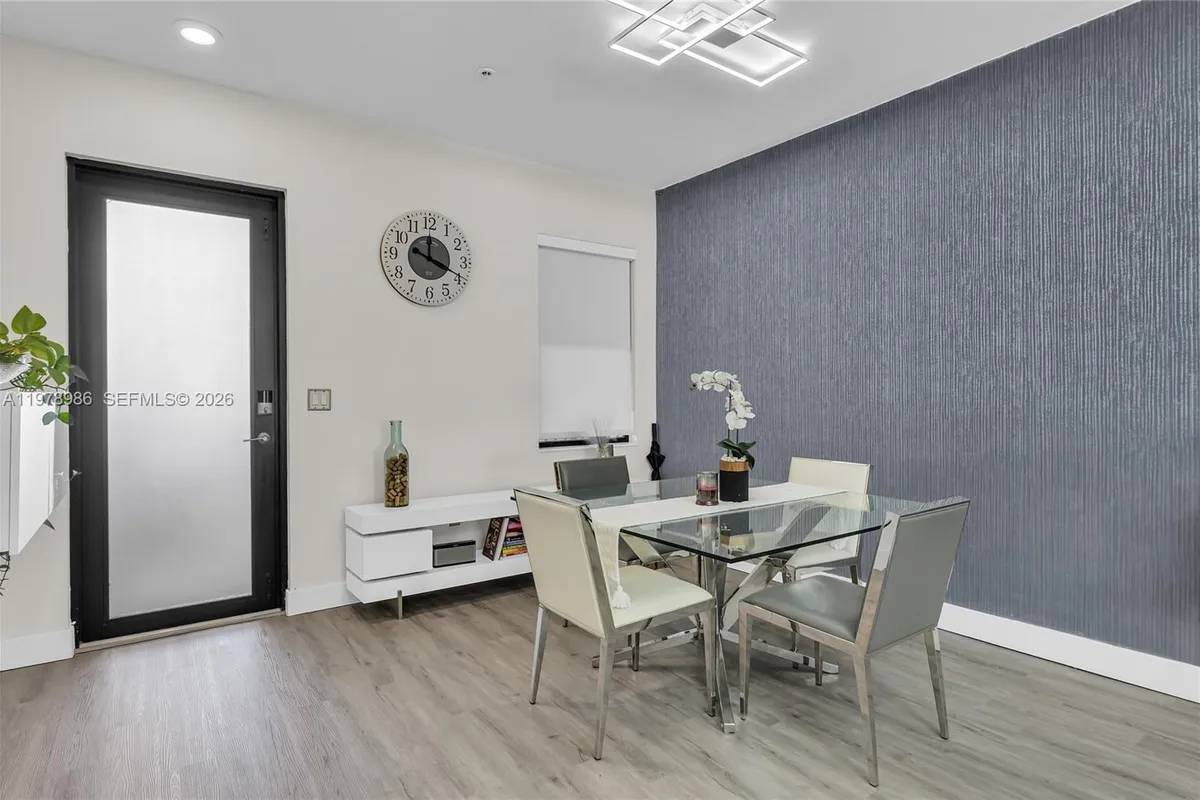 7925 NW 104th Ave # 28, Doral FL 33178