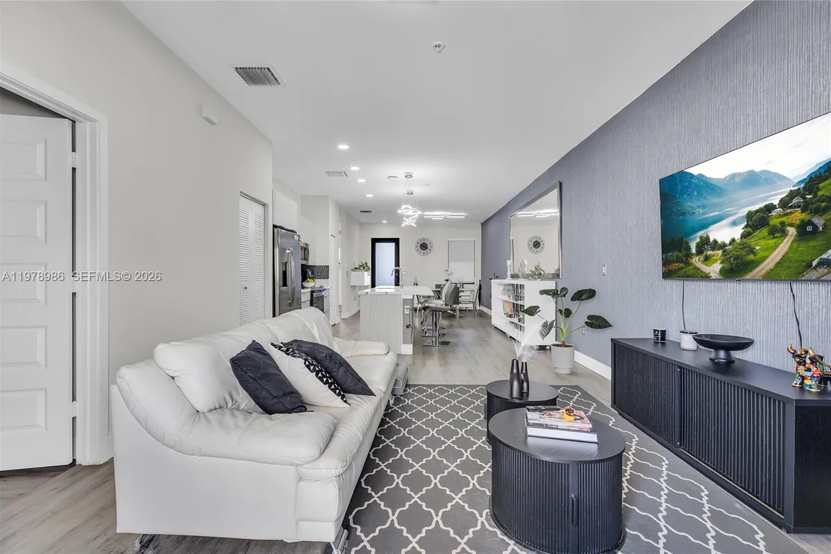 7925 NW 104th Ave # 28, Doral FL 33178