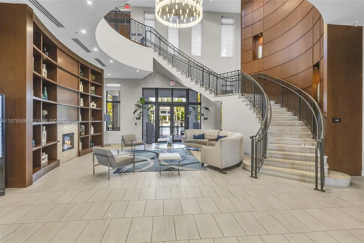 7925 NW 104th Ave # 28, Doral FL 33178