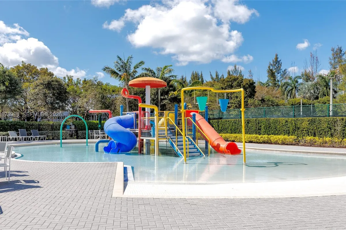 7925 NW 104th Ave # 28, Doral FL 33178