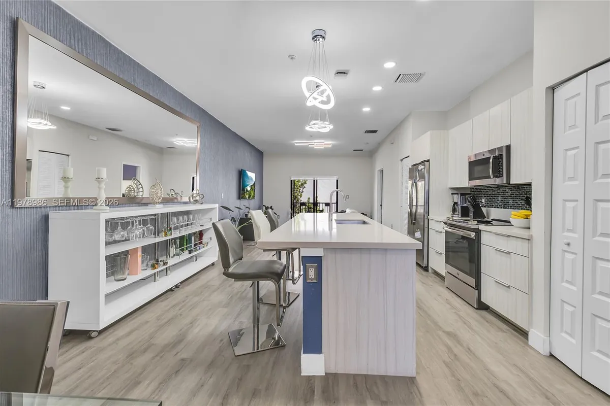 7925 NW 104th Ave # 28, Doral FL 33178