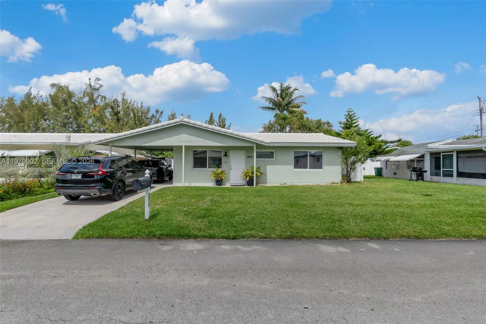 2805 NW 52nd Ct, Tamarac FL 33309