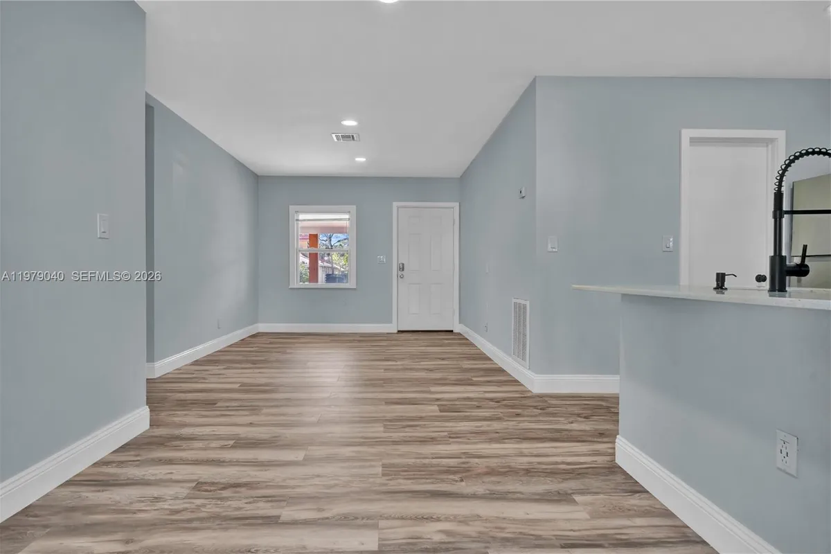 607 SW 9th St, Fort Lauderdale FL 33315