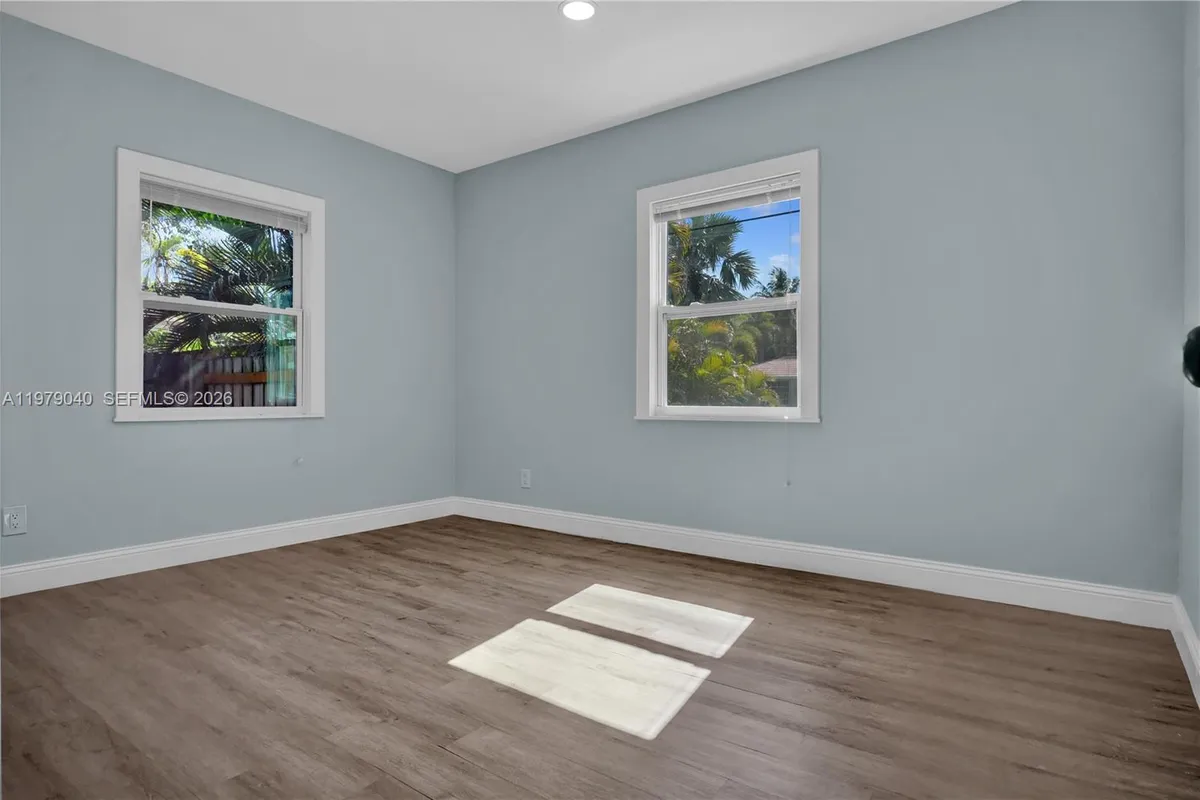 607 SW 9th St, Fort Lauderdale FL 33315