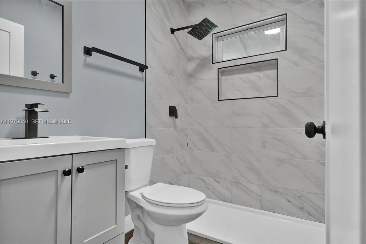 607 SW 9th St, Fort Lauderdale FL 33315