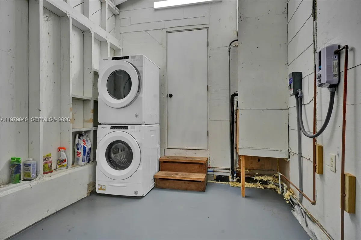 607 SW 9th St, Fort Lauderdale FL 33315