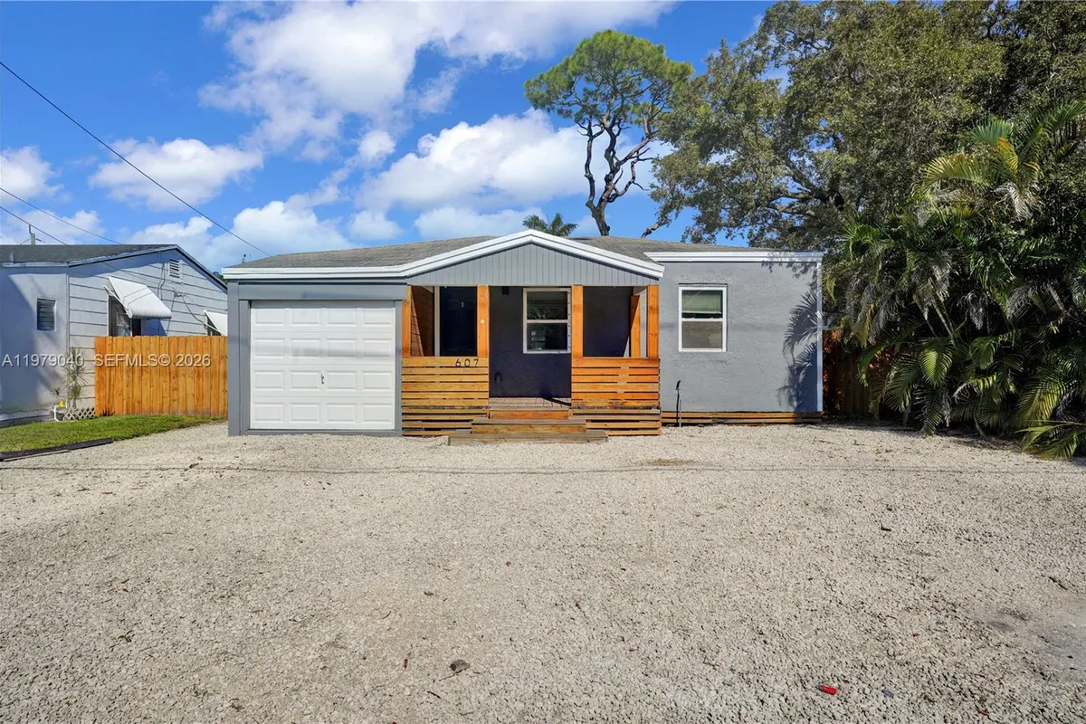 607 SW 9th St, Fort Lauderdale FL 33315