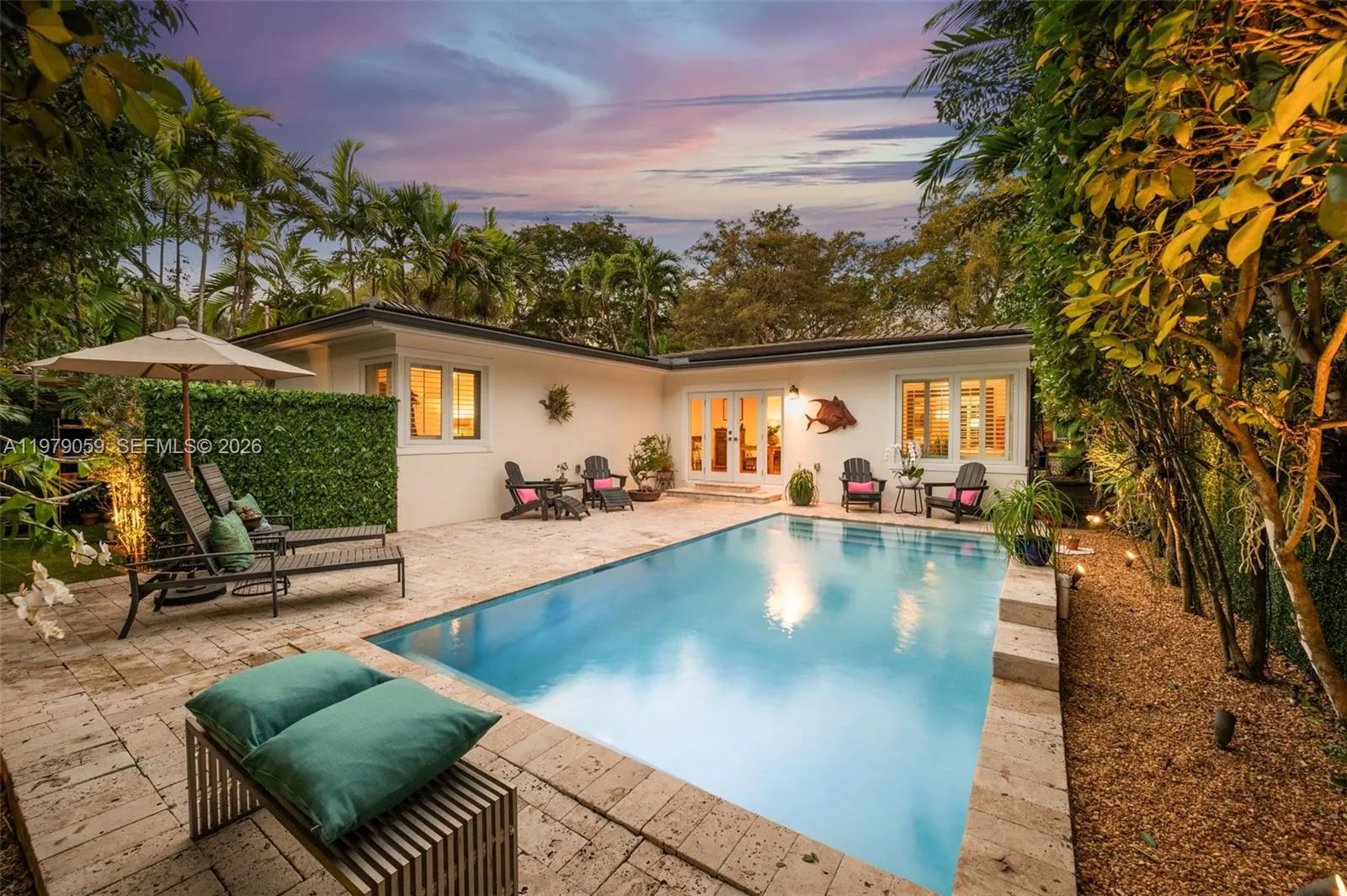 2 bedroom 2 bath for sale at 424 Sansovino Ave, Coral Gables FL 33146