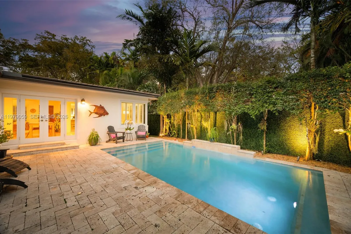 424 Sansovino Ave, Coral Gables FL 33146