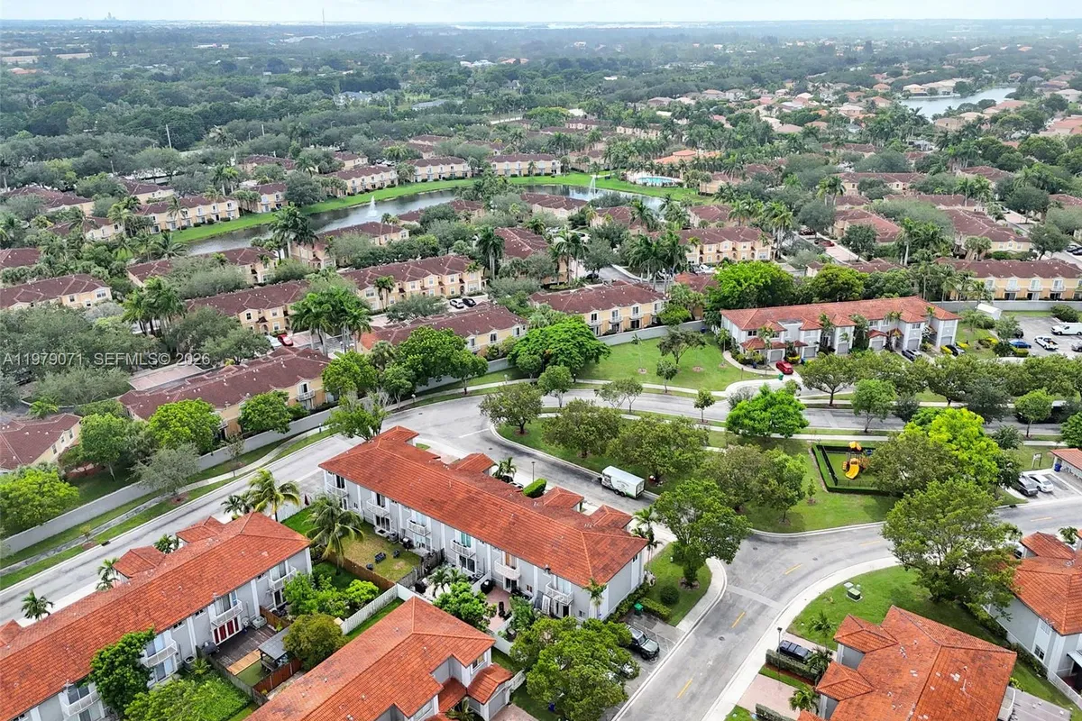 2883 SW 129th Ter, Miramar FL 33027