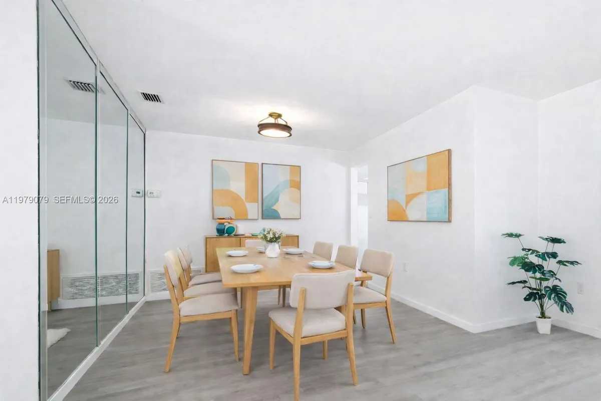 9241 Sunset Strip, Sunrise FL 33322