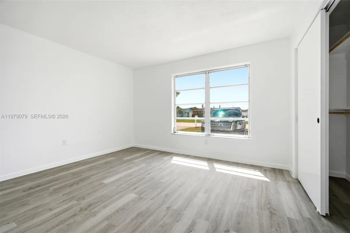 9241 Sunset Strip, Sunrise FL 33322