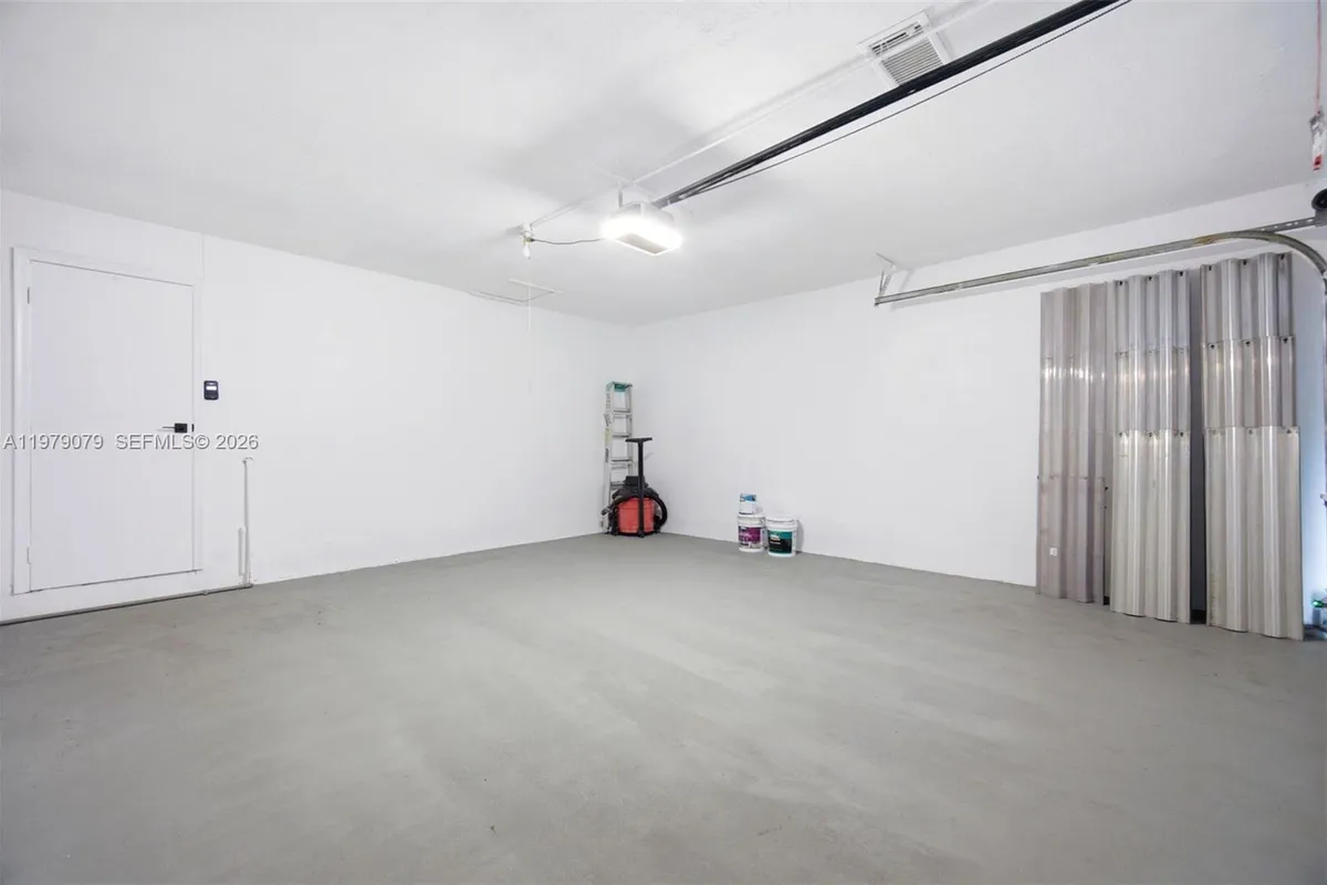 9241 Sunset Strip, Sunrise FL 33322