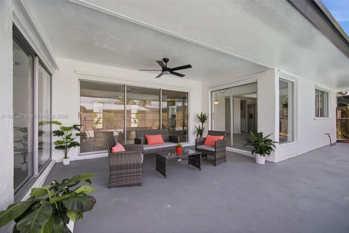 9241 Sunset Strip, Sunrise FL 33322