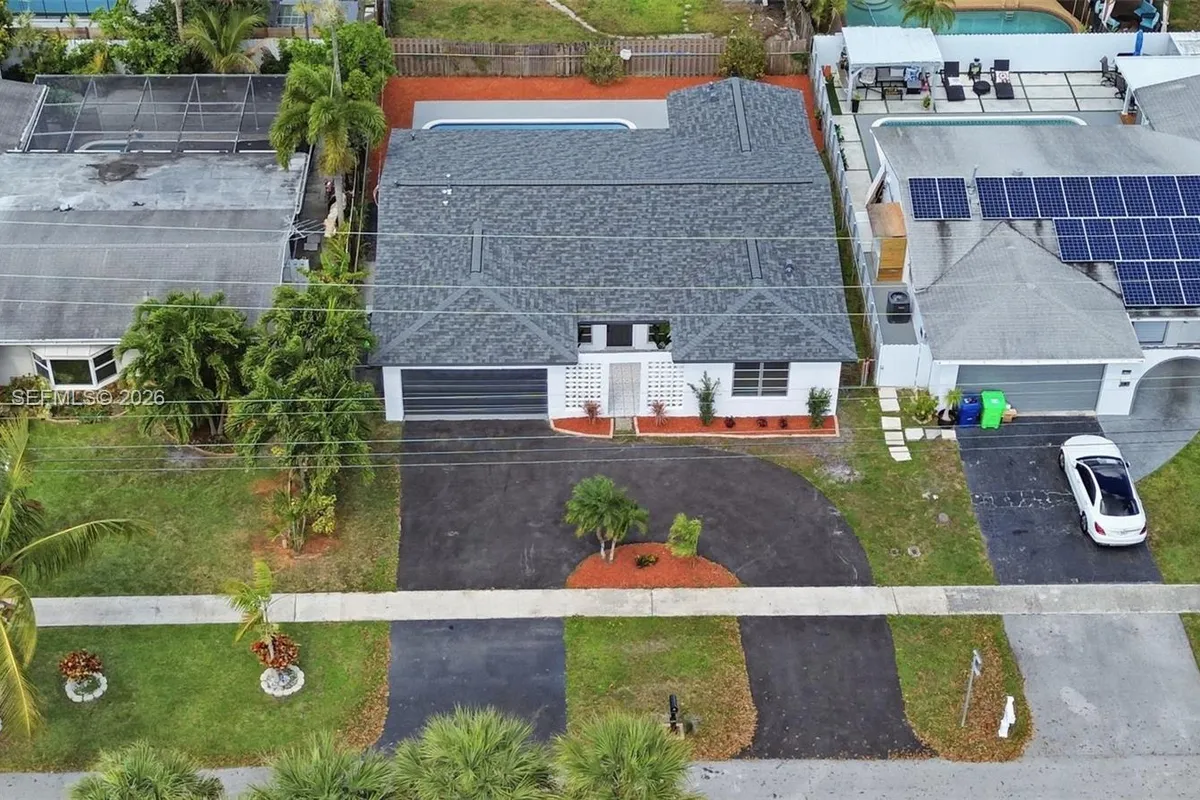 9241 Sunset Strip, Sunrise FL 33322