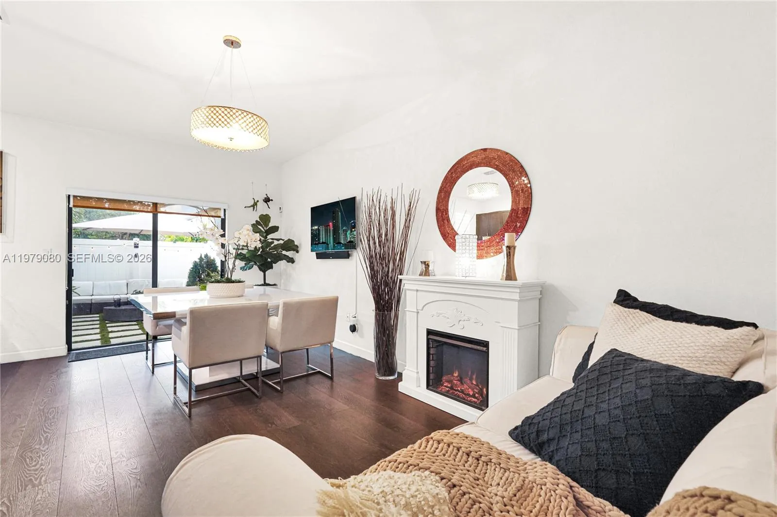 3321 W 105th Pl, Hialeah FL 33018