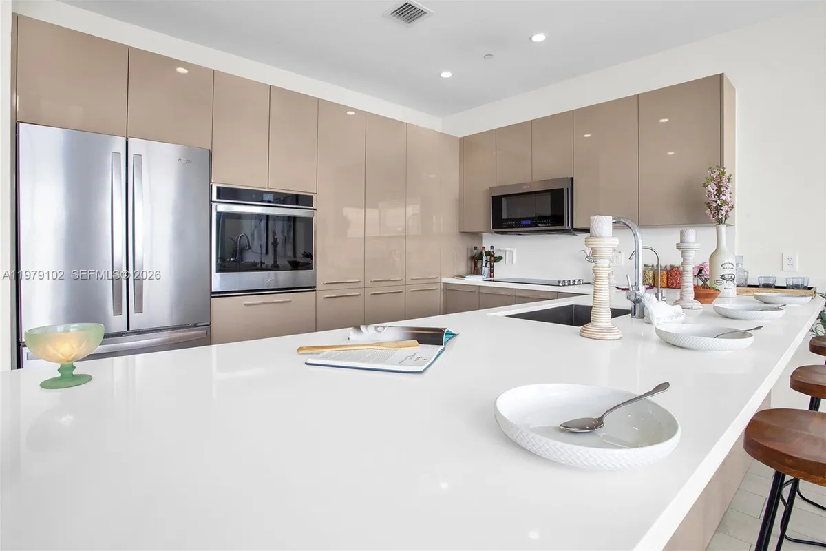 2000 Metropica Way, Sunrise FL 33323