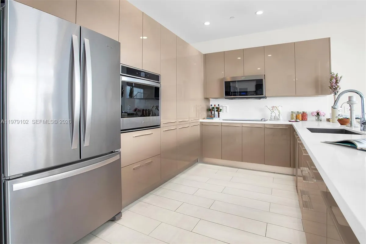 2000 Metropica Way, Sunrise FL 33323