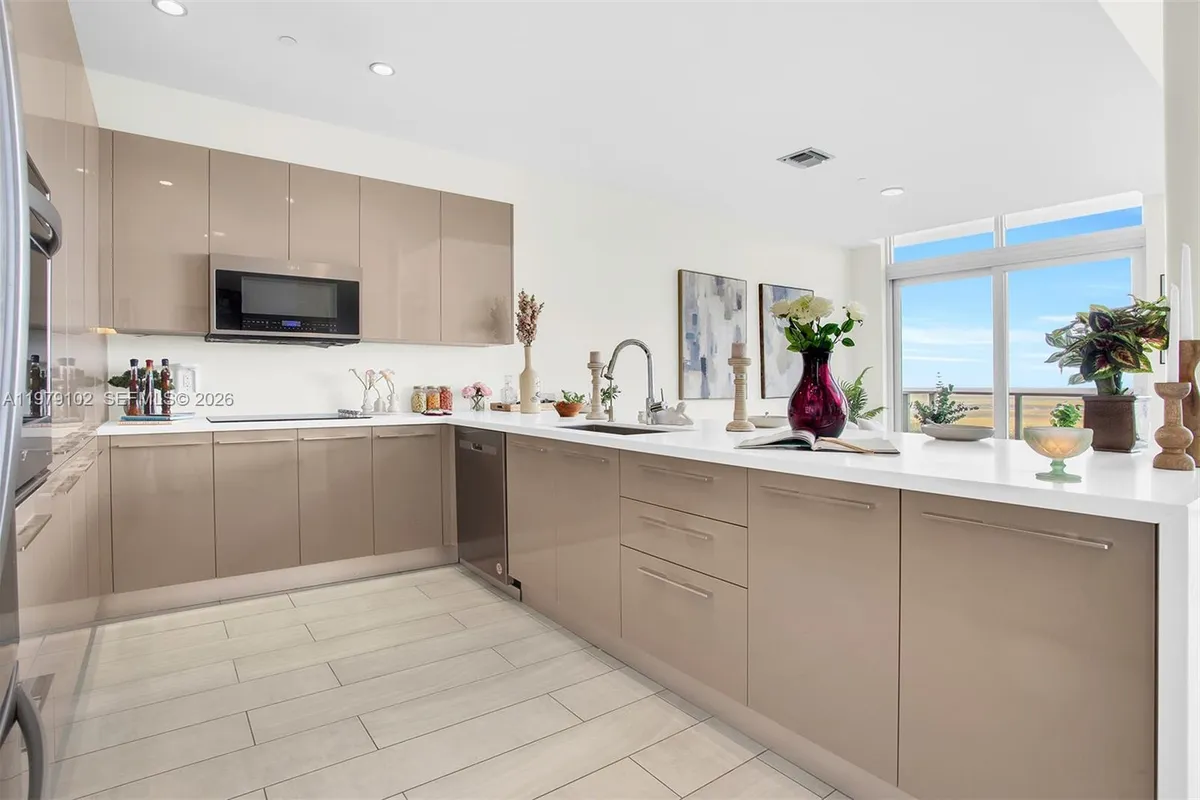 2000 Metropica Way, Sunrise FL 33323