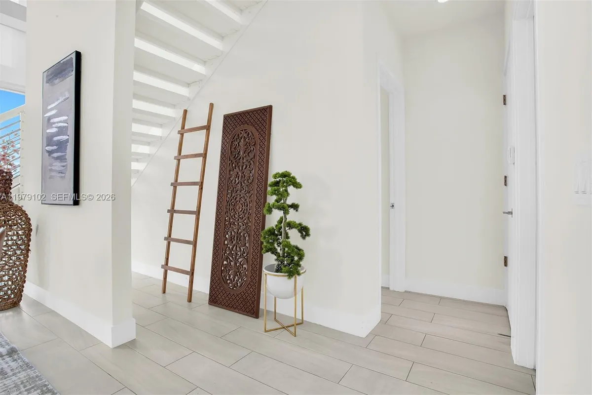 2000 Metropica Way, Sunrise FL 33323