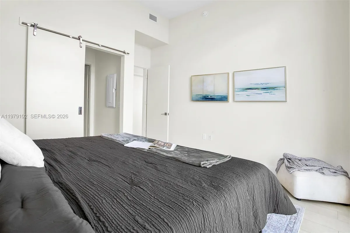 2000 Metropica Way, Sunrise FL 33323