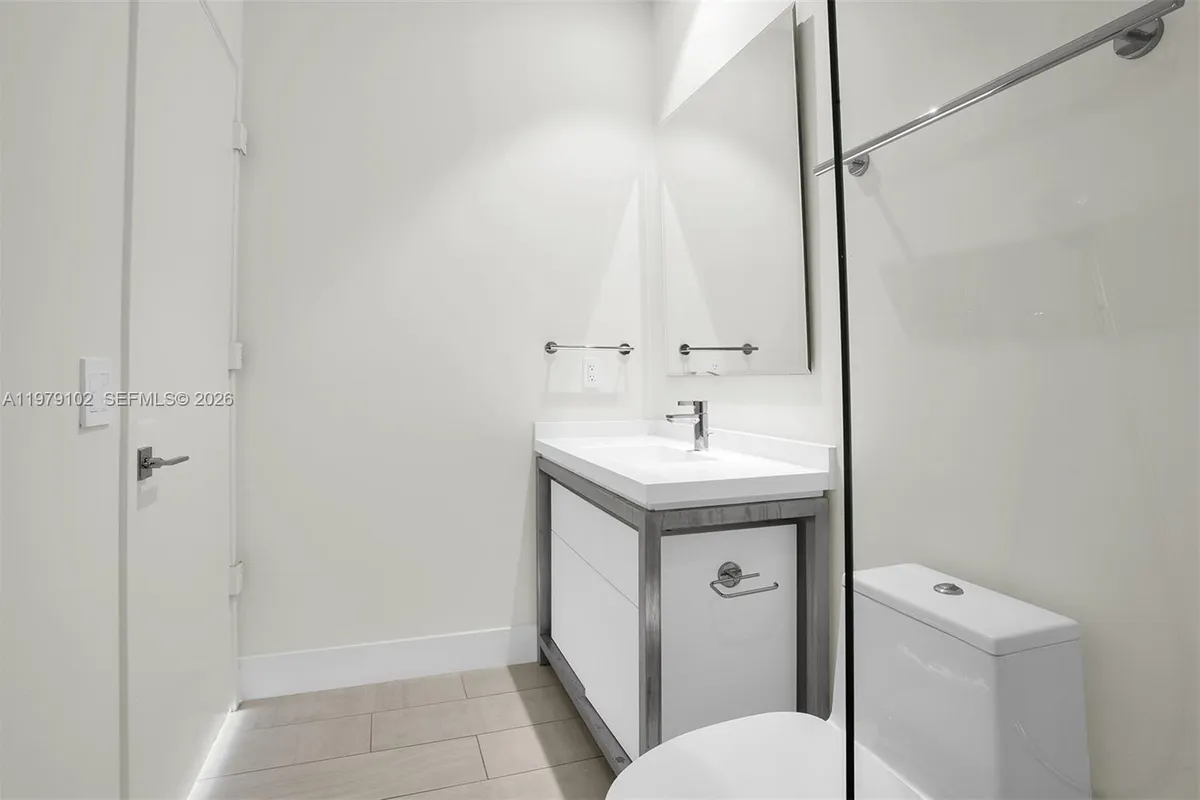 2000 Metropica Way, Sunrise FL 33323