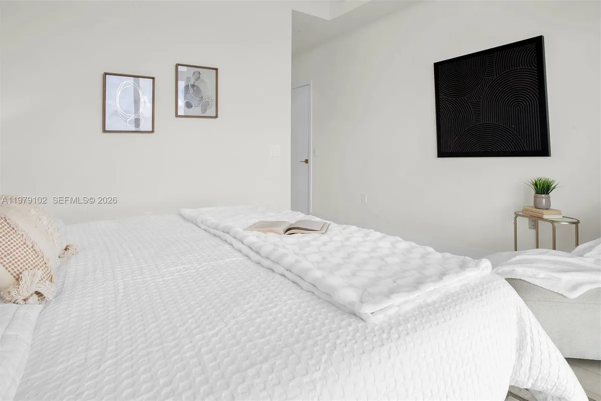 2000 Metropica Way, Sunrise FL 33323