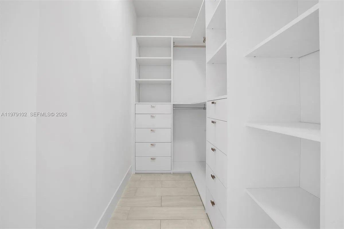 2000 Metropica Way, Sunrise FL 33323