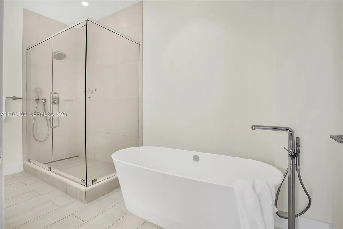 2000 Metropica Way, Sunrise FL 33323