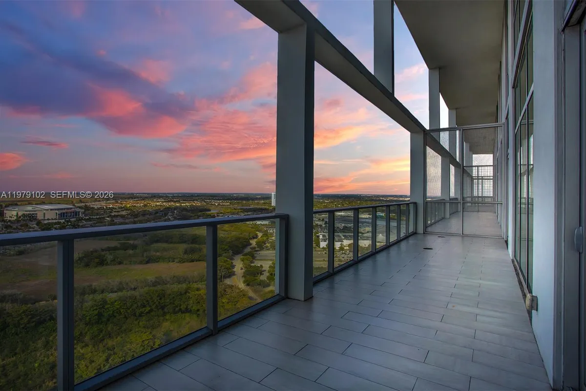 2000 Metropica Way, Sunrise FL 33323