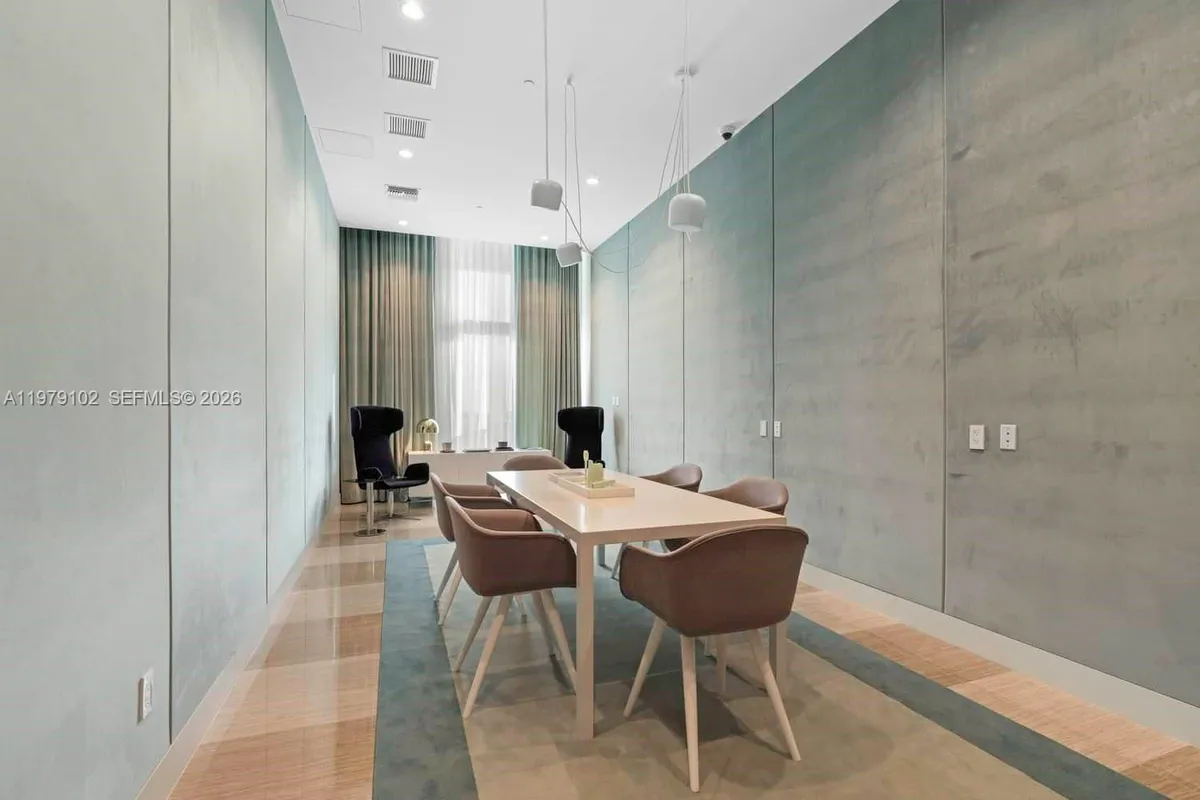 2000 Metropica Way, Sunrise FL 33323