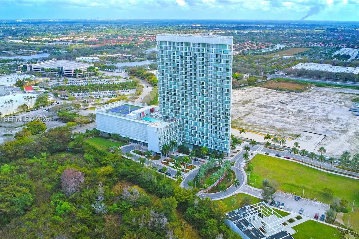 2000 Metropica Way, Sunrise FL 33323
