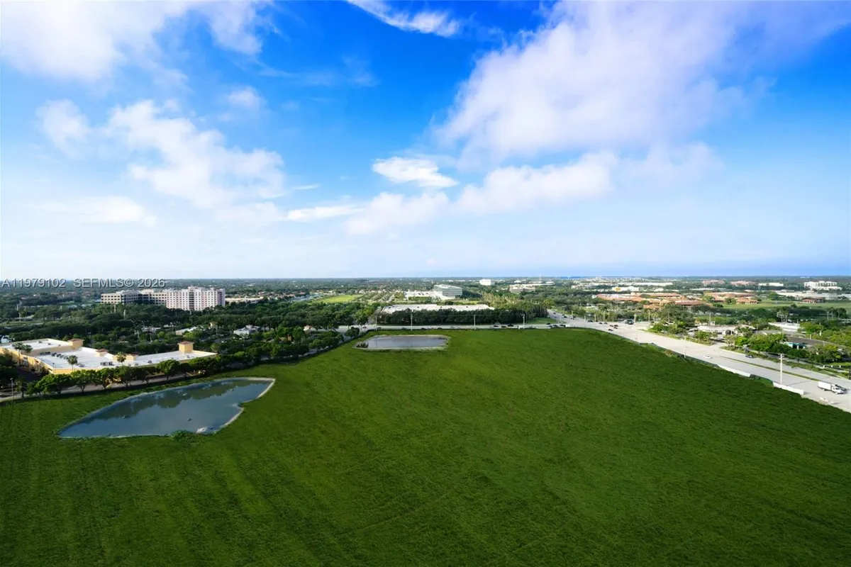 2000 Metropica Way, Sunrise FL 33323