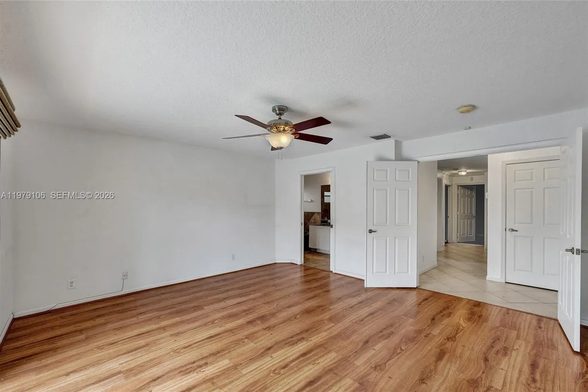 4242 NW 66th St, Coconut Creek FL 33073