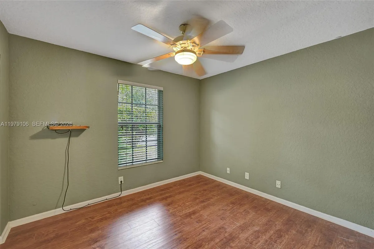 4242 NW 66th St, Coconut Creek FL 33073