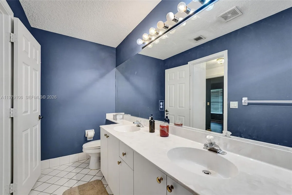 4242 NW 66th St, Coconut Creek FL 33073