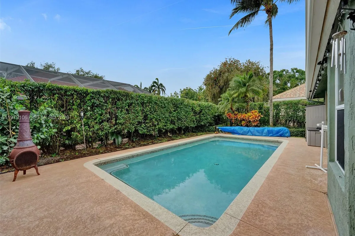 4242 NW 66th St, Coconut Creek FL 33073