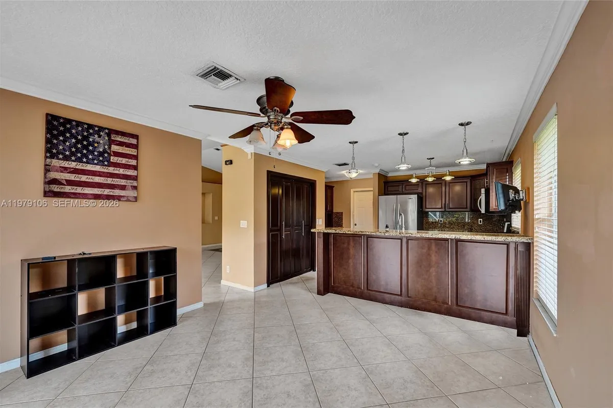 4242 NW 66th St, Coconut Creek FL 33073