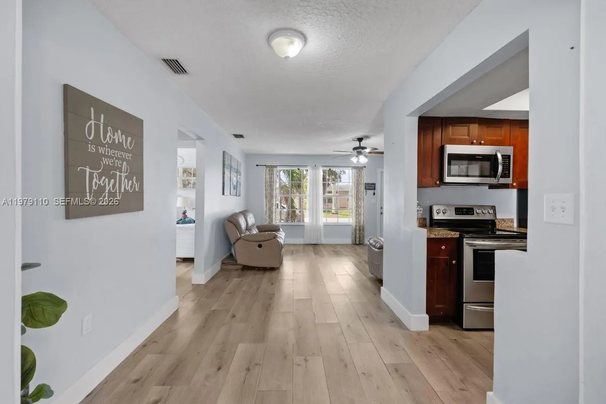 2286 NW 81st Ave, Sunrise FL 33322