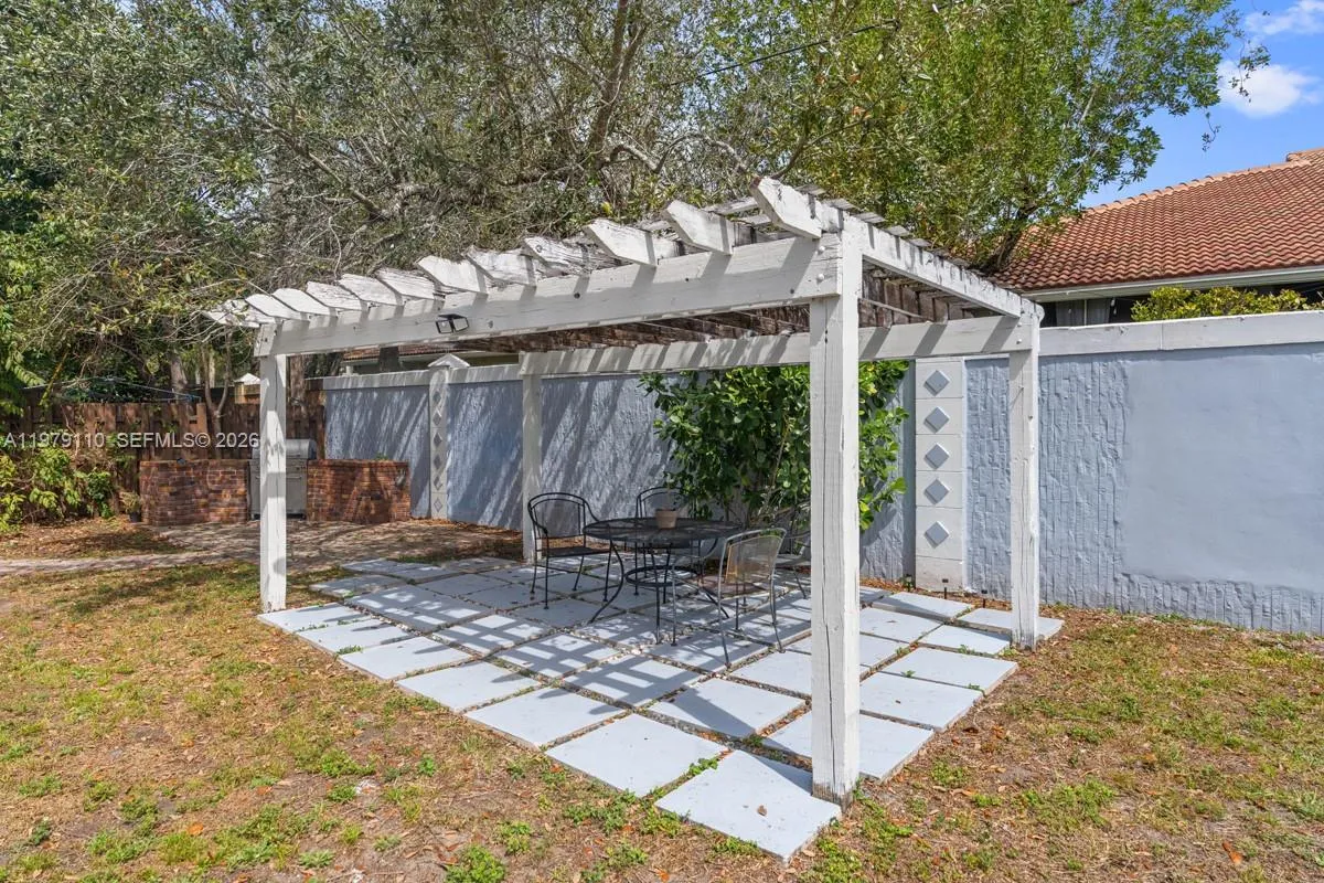 2286 NW 81st Ave, Sunrise FL 33322